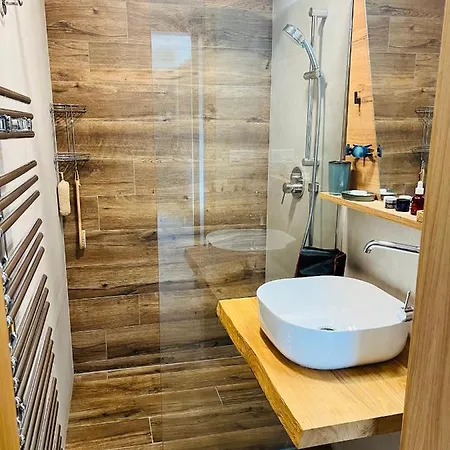 Daire Family 2 Bedroom Ski&bike With Terrase